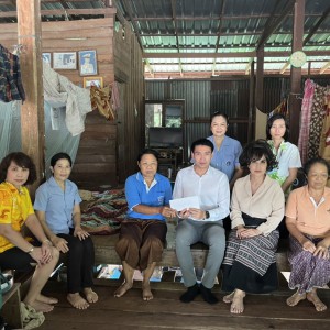 หน่วยเยี่ยมบ้านทีมเวชศาสตร์ครอบครัว รพร.หล่มเก่า เป็นตัวแทน TOA มอบเงินบริจาคผู้ป่วยยากจน บริบาลระยะสุดท้ายที่บ้านในชุมชน รายที่ 2